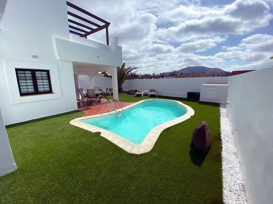 Villa Nina 'Luxury Villa In The Sun' Corralejo Exteriör bild